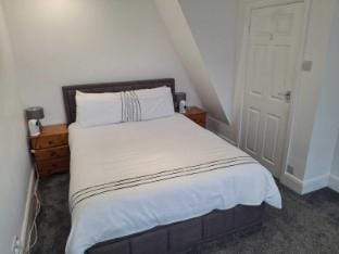Cosy 2-Bed House in Manchester Vacation rental in Manchester