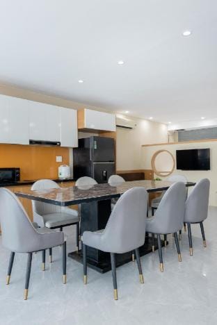 Palm Villa 22 - giáp biển 6 giường ngủ Villa in Vung Tau