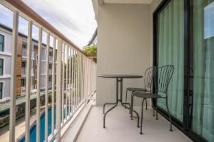 1 bedroom  на пляже Rawai Apartment in Phuket