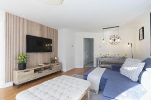 Cosy 2-Bed Apartment in Tivoli Apartment in Cheltenham