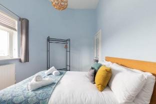 Comfortable 1-Bed Flat Near Pittville Park Apartment in Cheltenham