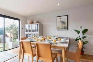Cotswold Hillside Retreat with Stunning Views Vacation rental in Nailsworth