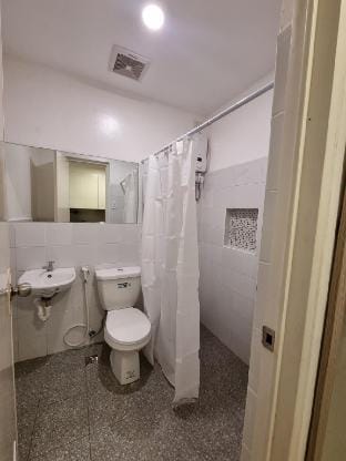 Flat 35, Unit 1E Vacation rental in Manila City