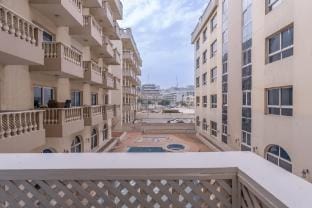 Cozy JVC Studio for 2 with balcony Apartment in Dubai