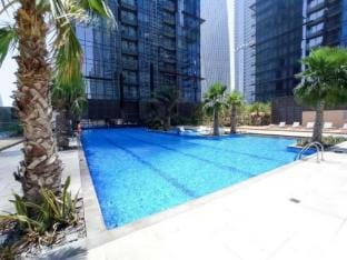 Dubai Marina flat sleeps 3 with City Views Apartment in Dubai