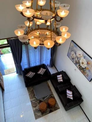 Villa Sofia With Billiard Vacation rental in Batu