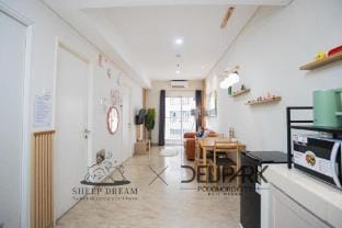 Delipark Mall 2BR 1Bath •4+2 Pax• @Liberty Tower Vacation rental in Indonesia