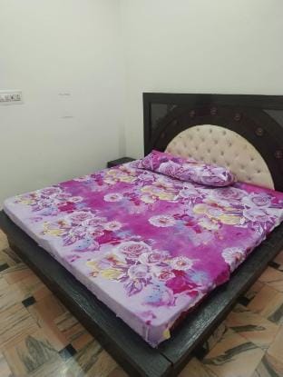 Shri Vrindavan Suites3 (Near Iskcon, Prem Mandir) Vacation rental in Uttar Pradesh