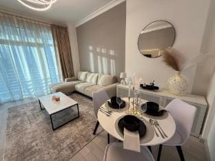 Panoramic Canal & Burj Khalifa View Luxury 1BR Apartment in Dubai