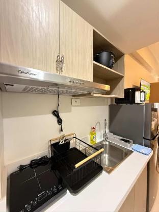 Cozy Condo Near Airport & Beach Vacation rental in Lapu-Lapu City