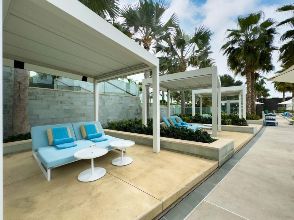 SettlerHomes - Address Tower - Beach Access Hotel in Dubai