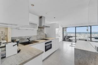 Magnifique F2 vue mer Palm Beach Apartment in Cannes