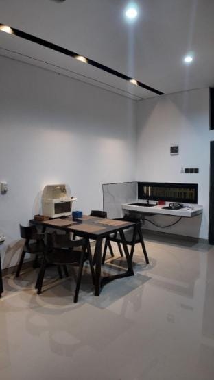 HOMY Guesthouse 2 - near Ciperna toll gate Vacation rental in West Java