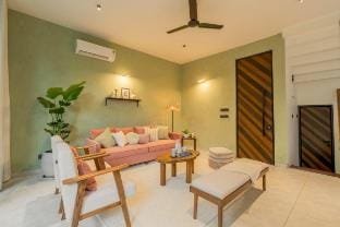 casa vasu villa private Pool caretaker  Villa in Goa, India
