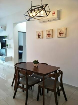Elegant 2br2bh Mesahill (100mbps+Amazing Pool) Apartment in Negeri Sembilan, Malaysia