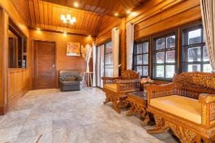 Teakwood house - Family Retreat Near Airport Vacation rental in Chiang Mai