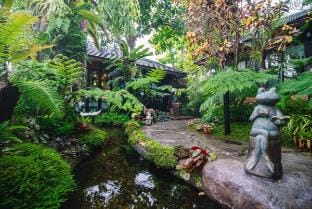 42Garden Poolside Duo – Chill Stay Near Airport Vacation rental in Chiang Mai