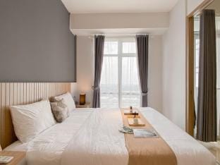 Modern Look 1BR at Vasanta Innopark By Travelio Apartment in West Java