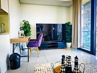 Stunning, upmarket apartment at Ellipse Waterfall Apartment in Johannesburg