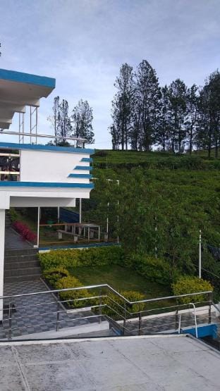 Kathiresan's Diamond hill view cottage Vacation rental in Ooty