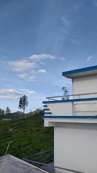 Kathiresan's Diamond hill view cottage Vacation rental in Ooty