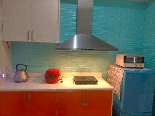 CENTROPOLIS 3, Tropical Modern Vacation rental in Muntinlupa