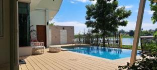 Watersport Bangtei Riverside Poolvilla Villa in Thailand