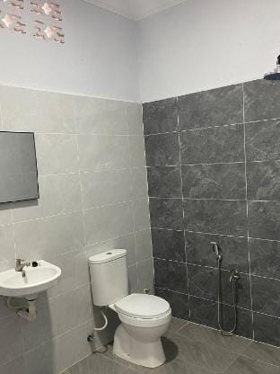 Rumah Sungai Impiana Room 2 (In-Villa Room) Vacation rental in Malaysia