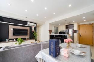 Luxury 2 bedroom City Central Hotel Apart Apartment in Ho Chi Minh City
