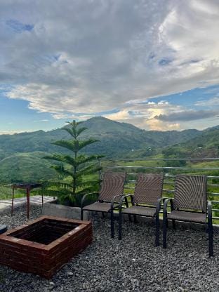 Staycation in Buda - Naomi B Villa in Davao City