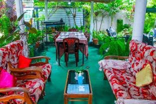 Sigiri Tarushan Homestay B&B | Deluxe Family Room Vacation rental in Dambulla