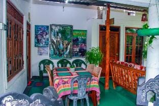 Sigiri Tarushan Homestay B&B | Deluxe Family Room Vacation rental in Dambulla