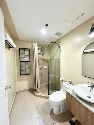 Stylish 1bedroom with balcony Vacation rental in Iloilo City
