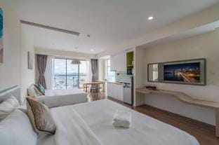 Nha Trang Airyana HIGH Beach City  view_65sqm POOL Vacation rental in Nha Trang