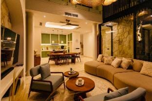 Villa Oria Canggu - 3BR Villa with Ricefield views Villa in North Kuta