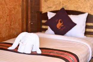 Fanggi Farmstay : Baan HedFang Vacation rental in Laos