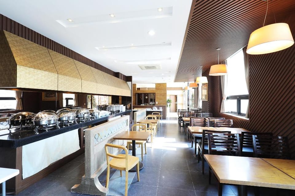 인천 월미도 두바이 관광 호텔 Hotel in Gyeonggi-do