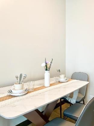 Basil @ Gentry Manor 1BR by JBCo Vacation rental in Pasay