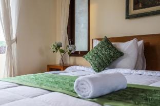 Central Ubud Modern Apartments + Private Kitchen Vacation rental in Marga