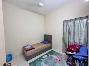 Maya Homestay Taman Gemilang  Vacation rental in Perak Tengah District