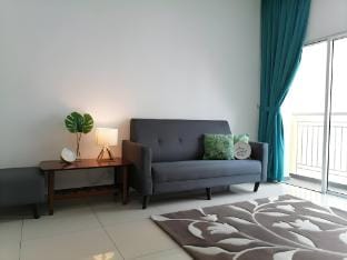 Family Retreat@Mesahill - 100mbps + TV Corner hse Apartment in Negeri Sembilan, Malaysia