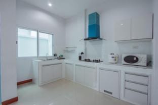 Prakaithong Village · 3-Storey Bungalow E26 Vacation rental in Thailand