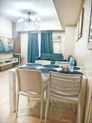 Avida Riala 906 T3 IT Park 2BR Unit King Bed Apartment in Lapu-Lapu City