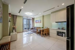 1 BEDROOM LANDMARK WIN HOME LUXURY Apartment in Ho Chi Minh City
