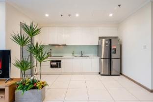3 BEDROOM LUXURY WIN HOME LANDMARK Apartment in Ho Chi Minh City