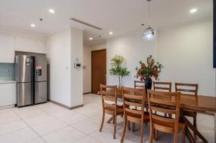 3 BEDROOM LUXURY WIN HOME LANDMARK Apartment in Ho Chi Minh City