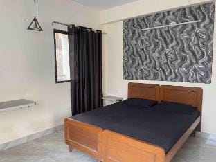 Private Studio Apt near Saket Vacation rental in New Delhi