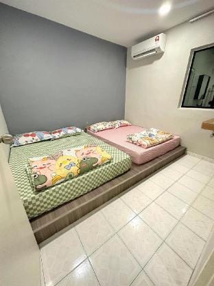 taman u 96 homestay Vacation rental in Johor Bahru