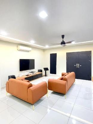 rini heights 96 homestay Vacation rental in Johor Bahru