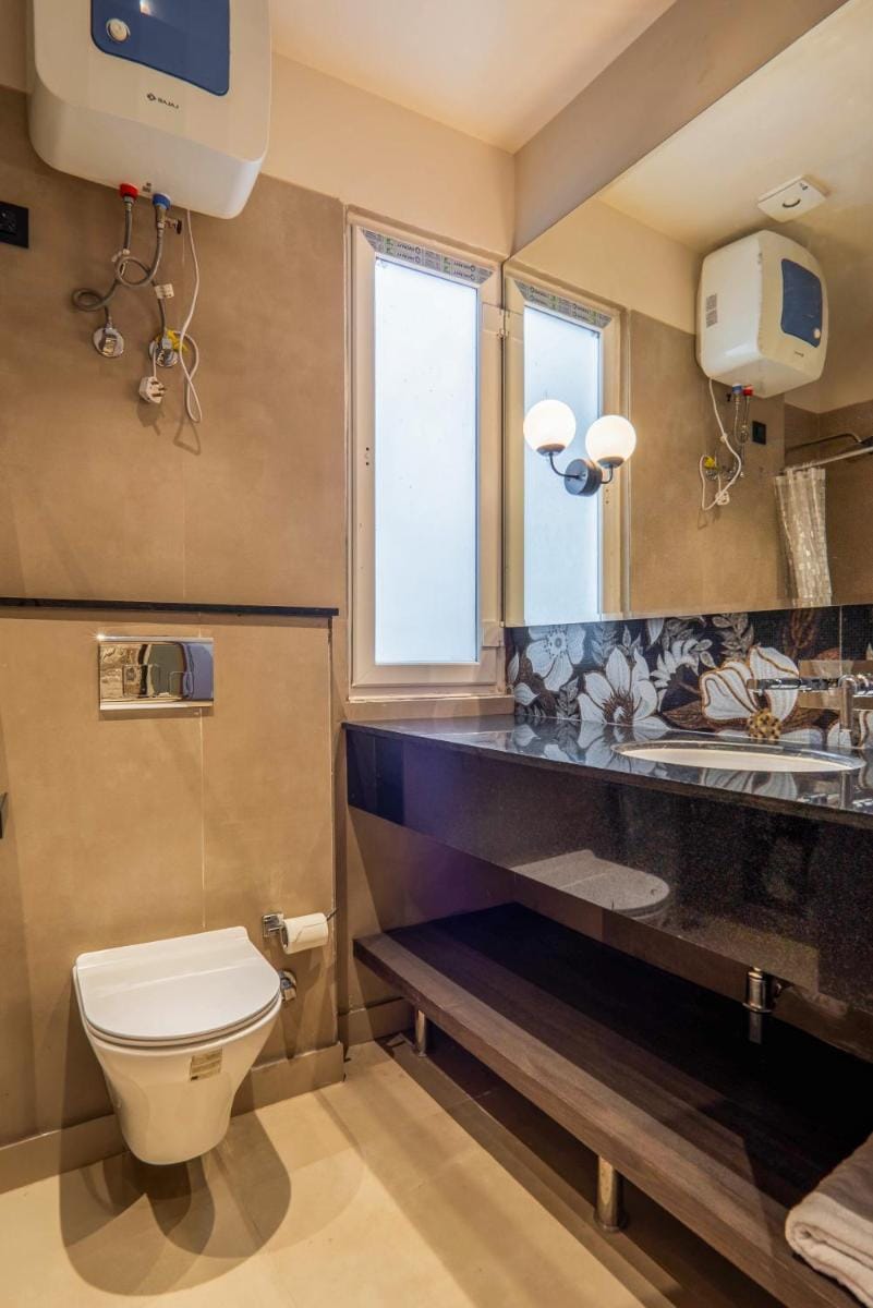 Micasa Suites Bed and Breakfast in New Delhi
